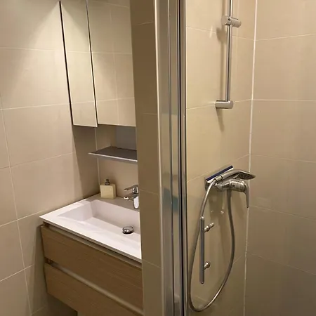 Quadern Apartmenthaus B204 Valens